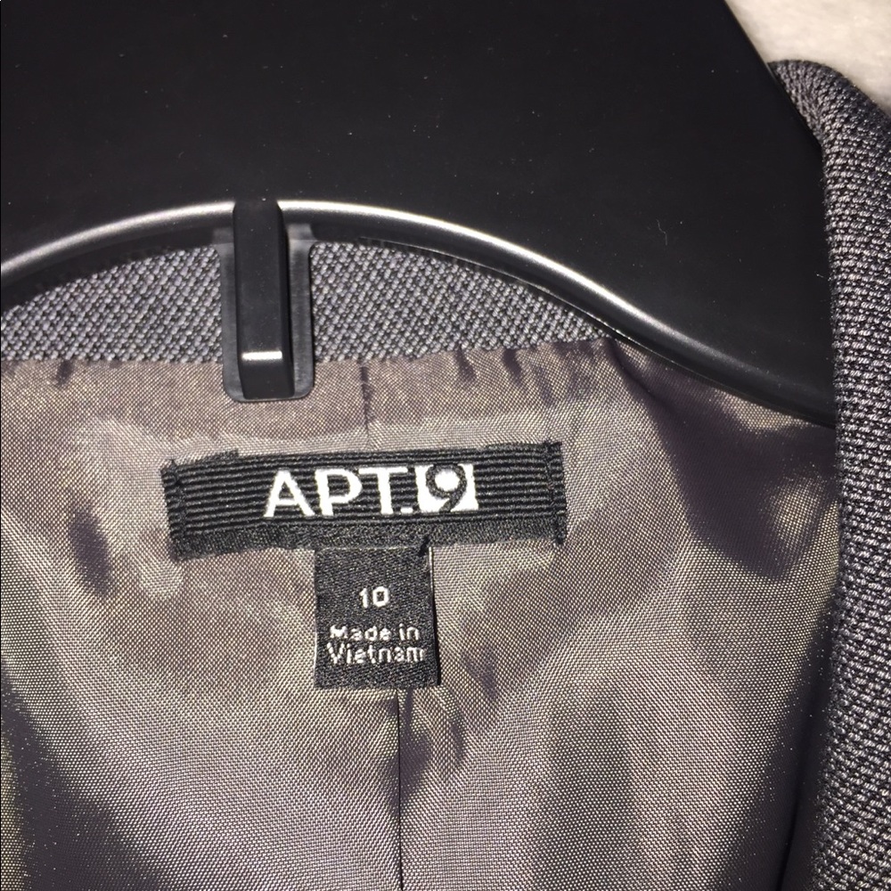 Jacket - Picture 2 of 3